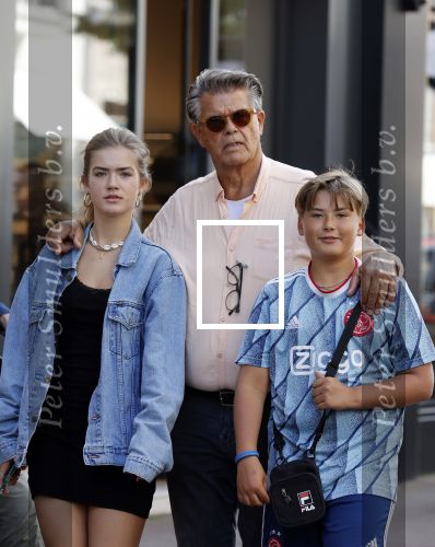 Amsterdam 18 september 2021
Emile Ratelband met zijn kinderen Emilio en Royce op de PC Hooftstraat