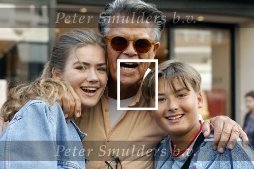 Amsterdam 18 september 2021
Emile Ratelband met zijn kinderen Emilio en Royce op de PC Hooftstraat