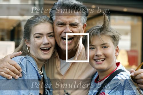 Amsterdam 18 september 2021
Emile Ratelband met zijn kinderen Emilio en Royce op de PC Hooftstraat