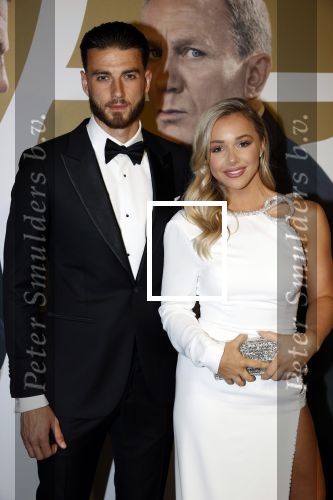 Amsterdam 28 september 2021
Premiere James Bond in Tuschinski. Emma Heesters kwam met haar vriend voetballer Wesley Hoedt