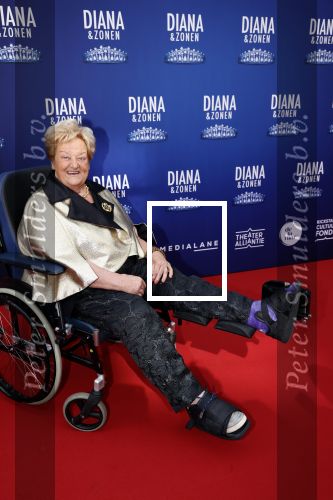 Amsterdam 12 september 2021
Premiere Diana en zonen in het deLaMar theater.
Erica Terpstra kwam in een rolstoel