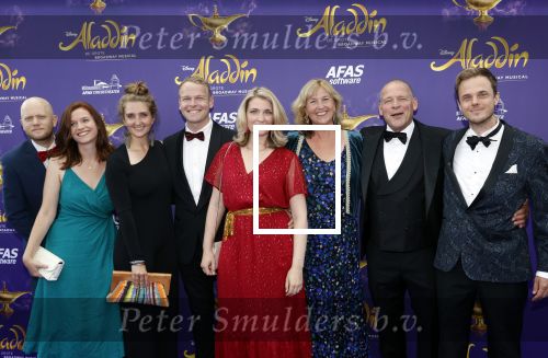 Scheveningen 26 september 2021
Premiere Aladdin in het circustheater. Erik v Muiswinkel met vrouw en kinderen