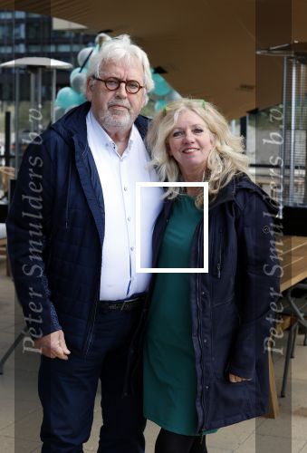 Almere 16 oktober 2021
De zoon van Ernst daniel Smid opent een restaurant in Almere . Het restaurant heet pier 39.
Ernst daniel kwam met zijn vriendin