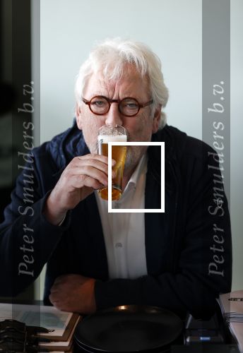 Almere 16 oktober 2021
De zoon van Ernst daniel Smid opent een restaurant in Almere . Het restaurant heet pier 39.
Ernst daniel kwam met zijn vriendin