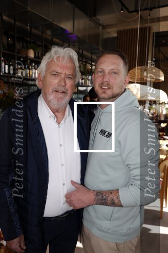 Almere 16 oktober 2021
De zoon van Ernst daniel Smid opent een restaurant in Almere . Het restaurant heet pier 39.
Ernst daniel kwam met zijn vriendin
