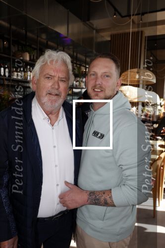 Almere 16 oktober 2021
De zoon van Ernst daniel Smid opent een restaurant in Almere . Het restaurant heet pier 39.
Ernst daniel kwam met zijn vriendin