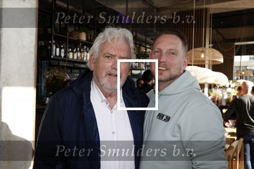 Almere 16 oktober 2021
De zoon van Ernst daniel Smid opent een restaurant in Almere . Het restaurant heet pier 39.
Ernst daniel kwam met zijn vriendin