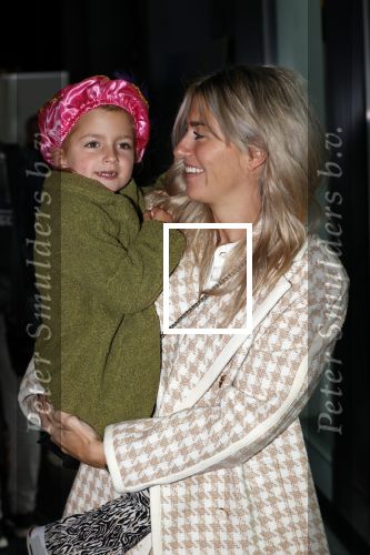 Amsterdam 3 oktober 2021
Premiere grote sinterklaasfilm in Pathe Noord.
Estavana Polman met dochter en moeder