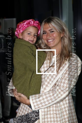 Amsterdam 3 oktober 2021
Premiere grote sinterklaasfilm in Pathe Noord.
Estavana Polman met dochter en moeder