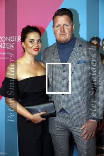 Amsterdam 11 oktober 2021
Premiere liefde zonder grenzen in Tuschinski.
Evert v d Grifft met partner