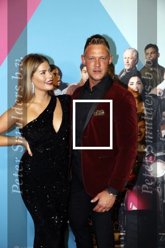 Amsterdam 11 oktober 2021
Premiere Liefde zonder grenzenin Tuschinski met in de hoofdrol Yolanthe Cabau v Kasbergen Jim Bakkum Soy Kroon Abbey Hoes  Hajo Bruins en Peggy Vrijens . Ferry Doedens kwam met Stephanie Tency