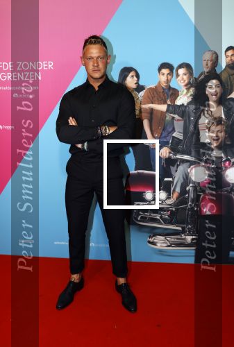 Amsterdam 11 oktober 2021
Premiere Liefde zonder grenzenin Tuschinski met in de hoofdrol Yolanthe Cabau v Kasbergen Jim Bakkum Soy Kroon Abbey Hoes  Hajo Bruins en Peggy Vrijens . Ferry Doedens kwam met Stephanie Tency