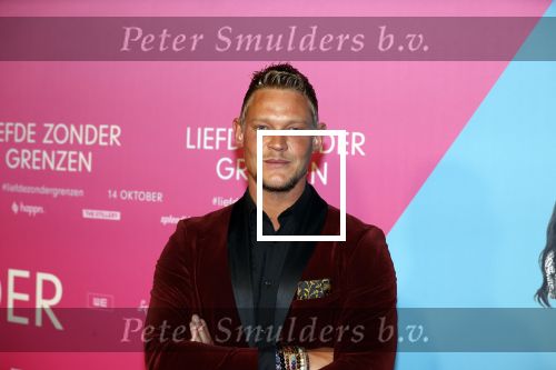 Amsterdam 11 oktober 2021
Premiere Liefde zonder grenzenin Tuschinski met in de hoofdrol Yolanthe Cabau v Kasbergen Jim Bakkum Soy Kroon Abbey Hoes  Hajo Bruins en Peggy Vrijens . Ferry Doedens kwam met Stephanie Tency