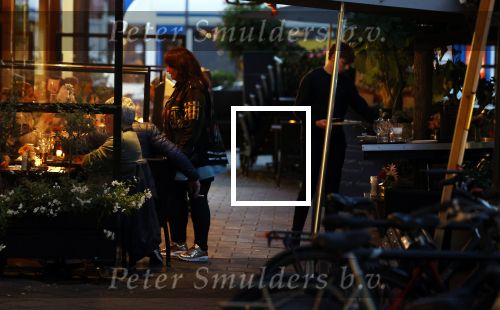 Amsterdam 4 oktober 2021
Frank masmeijer met zijn vriendin Anita Oostingh op terras bij v Dam in Amsterdam zuid