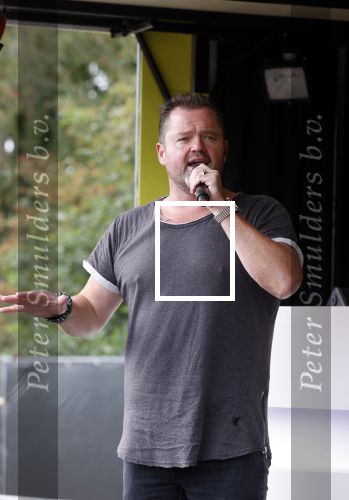 Oudewater 11 september 2021
Dutch Performante ( Chahid Charrak) maakt de grootste popcorn bak en komt in het Guissnessboek of records. Frans Duijts treedt op . Hij kwam met zijn Mc Claren