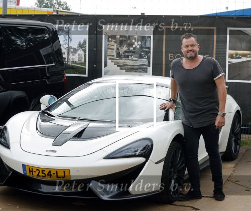 Oudewater 11 september 2021
Dutch Performante ( Chahid Charrak) maakt de grootste popcorn bak en komt in het Guissnessboek of records. Frans Duijts treedt op . Hij kwam met zijn Mc Claren