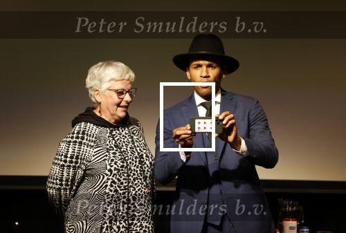 Utrecht 10 oktober 2021
Hans Kazan krijgt de Fred Kaps award.
Zijn vrouw Wendy en zoon Steven Kazan