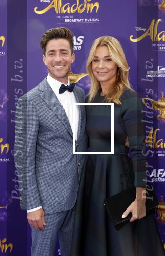 Scheveningen 26 september 2021
Premiere Aladdin in het circustheater.
Froukje de Both met goede vriend kok....