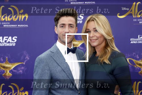 Scheveningen 26 september 2021
Premiere Aladdin in het circustheater.
Froukje de Both met goede vriend kok....