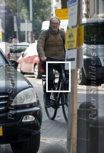 Amsterdam 20 september 2021
Gijs Scholten v Asschat op de fiets in Amsterdam zuid