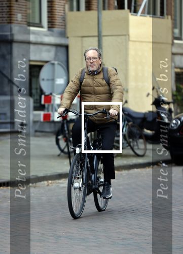 Amsterdam 20 september 2021
Gijs Scholten v Asschat op de fiets in Amsterdam zuid