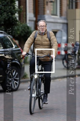 Amsterdam 20 september 2021
Gijs Scholten v Asschat op de fiets in Amsterdam zuid