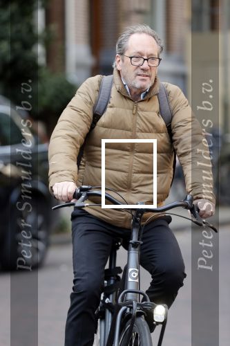 Amsterdam 20 september 2021
Gijs Scholten v Asschat op de fiets in Amsterdam zuid