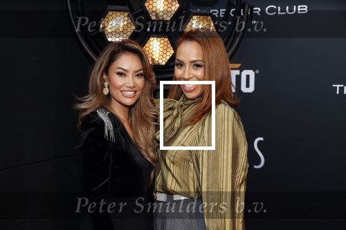 Amsterdam 26 september 2021
Premiere Las Vegas Show Hans Klok in the Harbour Club. Glennis Grace met een vriendin