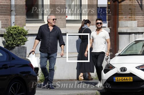 Amsterdam 3 augustus 2021
Gordon met zijn nieuwe vriend Jeffrey de Visser in Amsterdam zuid
