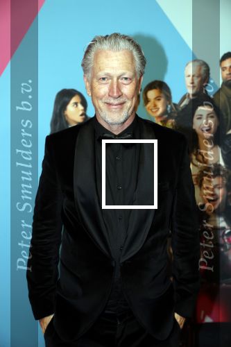Amsterdam 11 oktober 2021
Premiere Liefde zonder grenzenin Tuschinski met in de hoofdrol Yolanthe Cabau v Kasbergen Jim Bakkum Soy Kroon Abbey Hoes  Hajo Bruins en Peggy Vrijens . hajo Bruins kwam met zijn vriendin en schoonzus