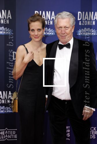 Amsterdam 12 september 2021
Premiere Diana en zonen in het deLaMar theater.
Hajo Bruins en partner Linde van den Heuvel en familie