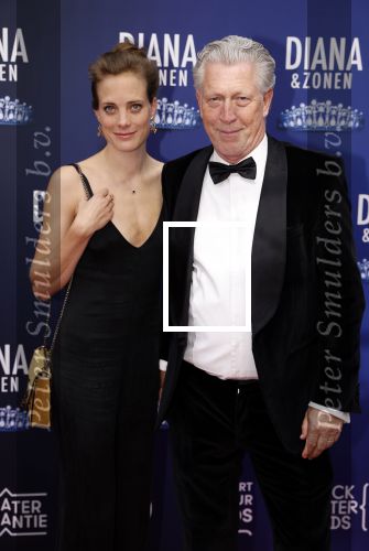 Amsterdam 12 september 2021
Premiere Diana en zonen in het deLaMar theater.
Hajo Bruins en partner Linde van den Heuvel en familie
