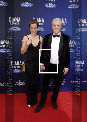 Amsterdam 12 september 2021
Premiere Diana en zonen in het deLaMar theater.
Hajo Bruins en partner Linde van den Heuvel en familie