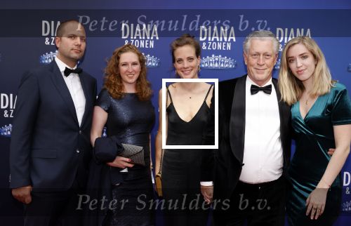 Amsterdam 12 september 2021
Premiere Diana en zonen in het deLaMar theater.
Hajo Bruins en partner Linde van den Heuvel en familie