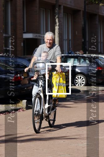 Amsterdam 22 september 2021
Hajo Bruins met zijn dochter Teddy Marie Keet op de fiets.