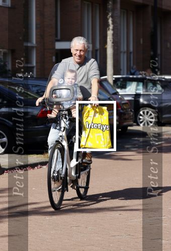 Amsterdam 22 september 2021
Hajo Bruins met zijn dochter Teddy Marie Keet op de fiets.