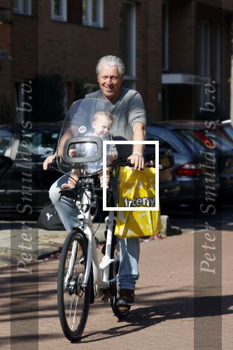 Amsterdam 22 september 2021
Hajo Bruins met zijn dochter Teddy Marie Keet op de fiets.