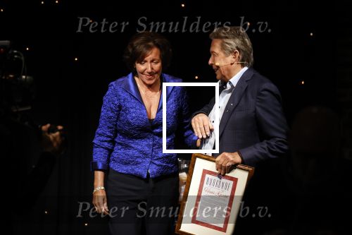 Utrecht 10 oktober 2021
Hans Kazan krijgt de Fred Kaps award.
Zijn vrouw Wendy en zoon Steven Kazan