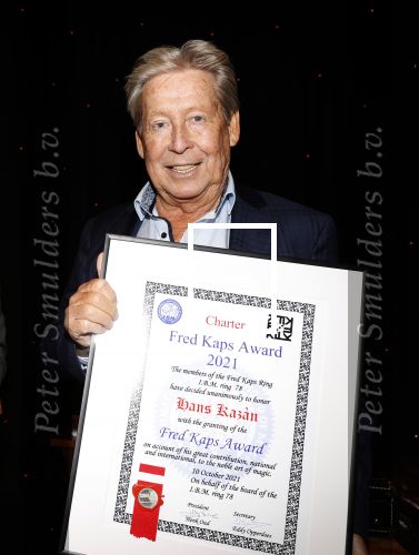 Utrecht 10 oktober 2021
Hans Kazan krijgt de Fred Kaps award.
Zijn vrouw Wendy en zoon Steven Kazan