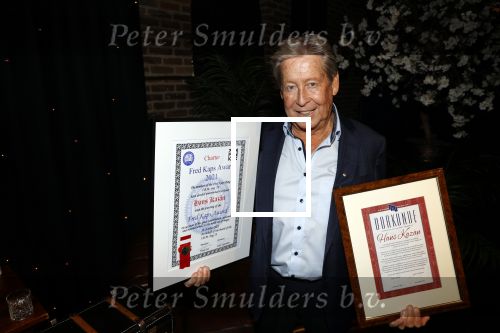 Utrecht 10 oktober 2021
Hans Kazan krijgt de Fred Kaps award.
Zijn vrouw Wendy en zoon Steven Kazan