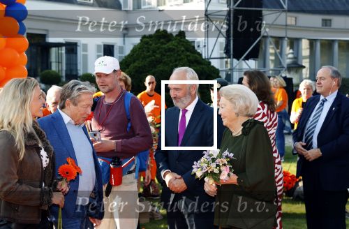 Soestdijk 9 oktober 2021
65 jaar prinses Beatrix spierenfonds op paleis Soestdijk.
Hans kazan kwam met zijn vrouw Wendy en hun dochter Lara met haar vriend .