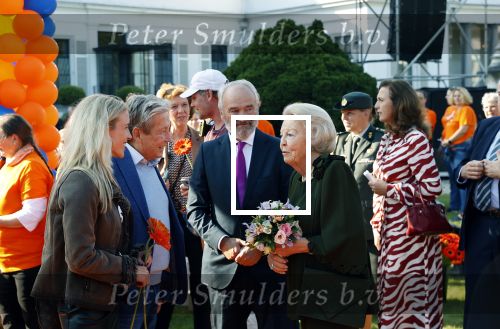 Soestdijk 9 oktober 2021
65 jaar prinses Beatrix spierenfonds op paleis Soestdijk.
Hans kazan kwam met zijn vrouw Wendy en hun dochter Lara met haar vriend .