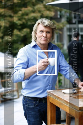Amsterdam 2 september 2021
Aftrap van Stoptober bij Vondel CS.
Aanwezig Patricia PaaY Hans Klok Bill v Dijk  Louisa en Rowan en Patrick Martens .