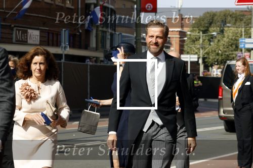 Den Haag 21 september 2021
Prinsjesdag in Den Haag 2021. De troonrede is in de grote kerk. Aanwezig namens de koninklijke familie zijn Koning Willem Alexander en Koningin Maxima Prins Constantijn en Prinses Laurentien. Hugo de Jonge