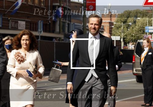 Den Haag 21 september 2021
Prinsjesdag in Den Haag 2021. De troonrede is in de grote kerk. Aanwezig namens de koninklijke familie zijn Koning Willem Alexander en Koningin Maxima Prins Constantijn en Prinses Laurentien. Hugo de Jonge