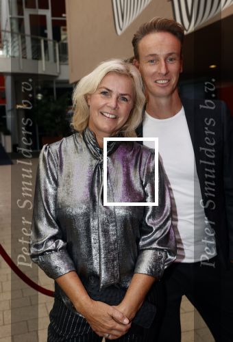 Hoofddorp 19 september 2021
Premiere van Barrie Stevens in de schouwburg van Hoofddorp. Irene Moors kwam met goede vriend Tijs