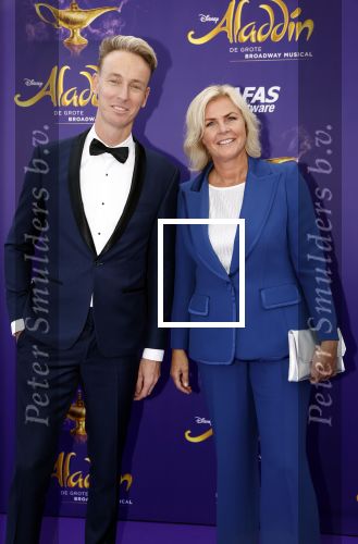 Scheveningen 26 september 2021
Premiere Aladdin in het circustheater.
irene Moors met goede vriend