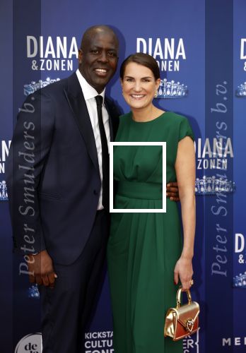 Amsterdam 12 september 2021
Premiere Diana en zonen in het deLaMar theater. Iris v d Ende is de producent met Medialane. Iris met haar man Vincent