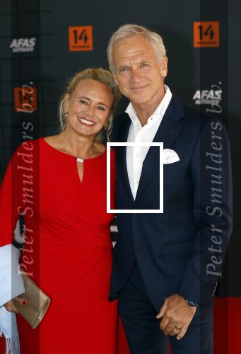 Leusden 25 september 2021
Premiere Nummer 14 ( Johan Cruijff ) in het AFAS Theater. Jaap Jongbloed met zijn vrouw inge
