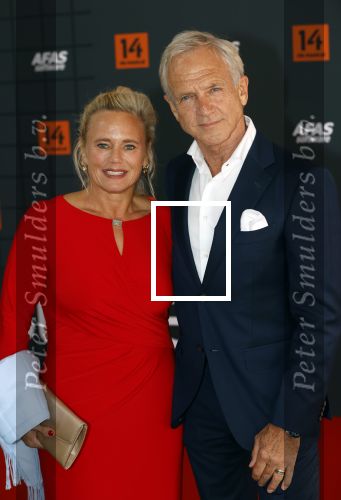 Leusden 25 september 2021
Premiere Nummer 14 ( Johan Cruijff ) in het AFAS Theater. Jaap Jongbloed met zijn vrouw inge